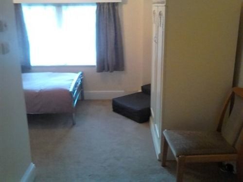 The Rose & Crown Hotel Bulford Екстериор снимка